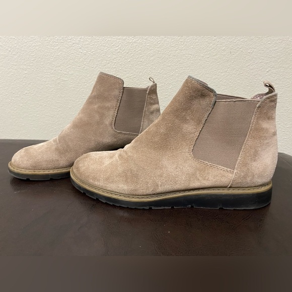 Franco Sarto Chelsea Boot - Picture 2 of 7